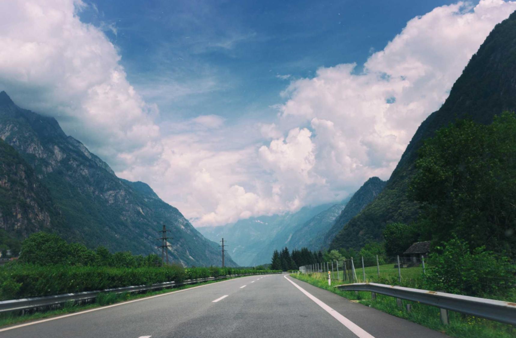优酷移动实名账号：青岛红酒代理平台