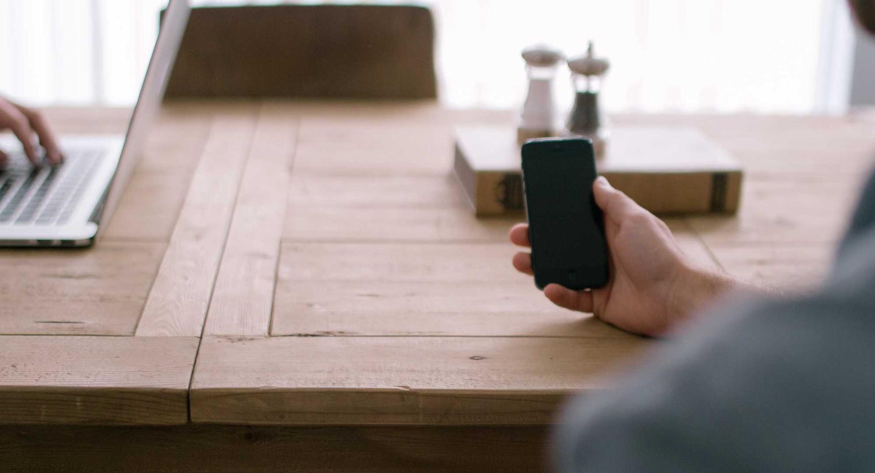 ucloud实名账号:流量卡的优点与缺点分析:你知道哪些不为人知的细节?