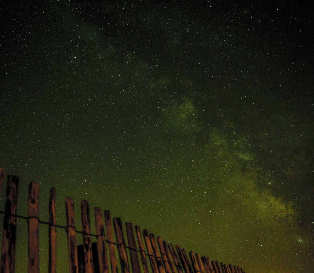 绑卡微信号买卖：流量卡和包月流量的差别是什么？了解流量卡和包月流量的异同